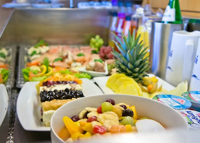 - Restaurant Kastanienhof Hotel Lauingen